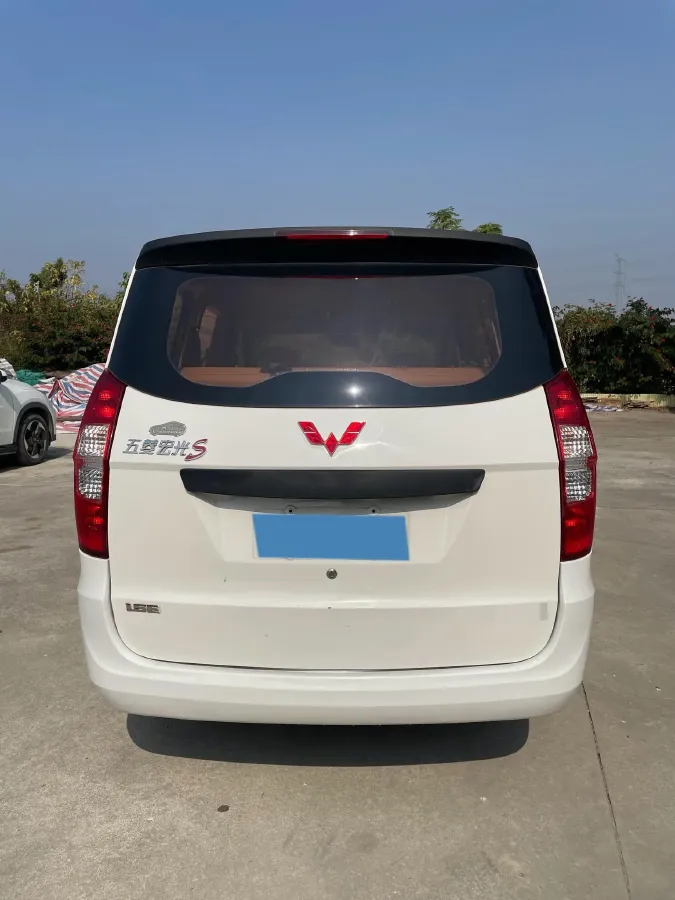 2015 WuLing HongGuang 1.5L 112HP L4 5MT,autocango,china used car exporter,china ev exporter,chinese used car exporter,chinese used ev exporter