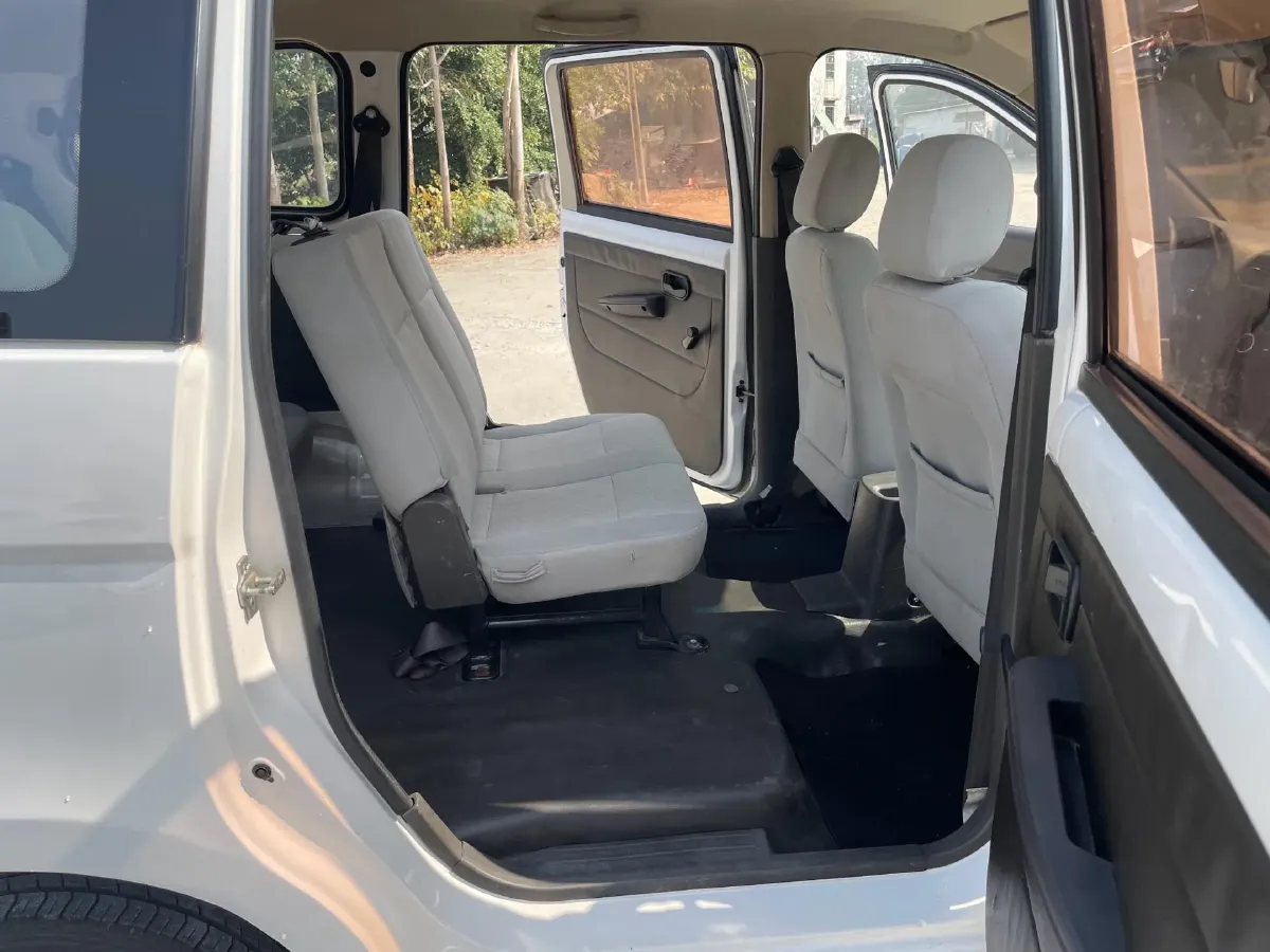 2015 WuLing HongGuang 1.5L 112HP L4 5MT,autocango,china used car exporter,china ev exporter,chinese used car exporter,chinese used ev exporter