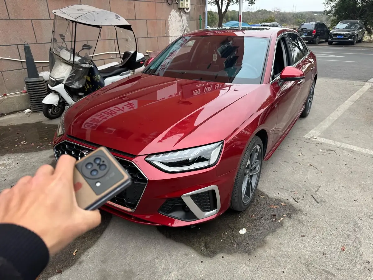 2023 Audi A4L 2.0T 190HP L4 7DCT