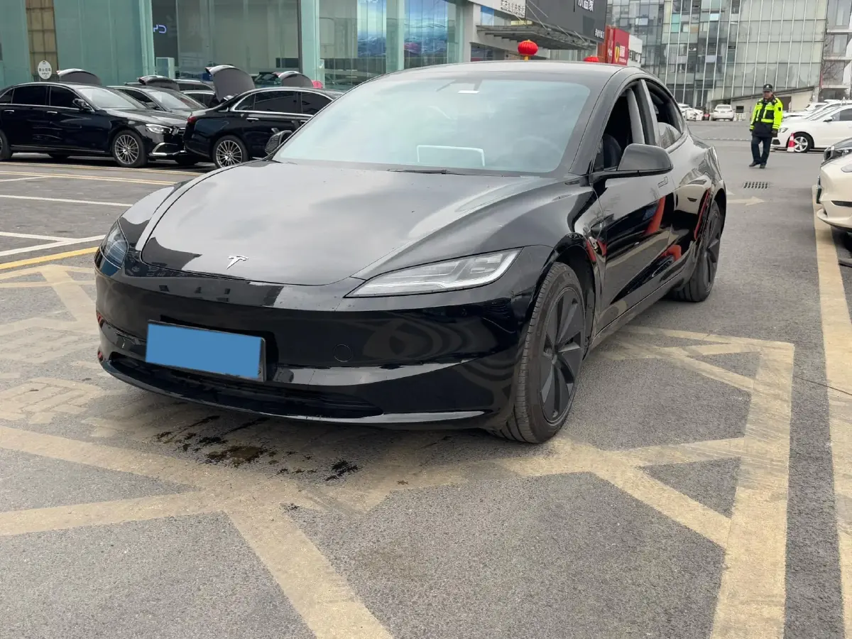 2023 HYPTEC GT BEV 80KWH