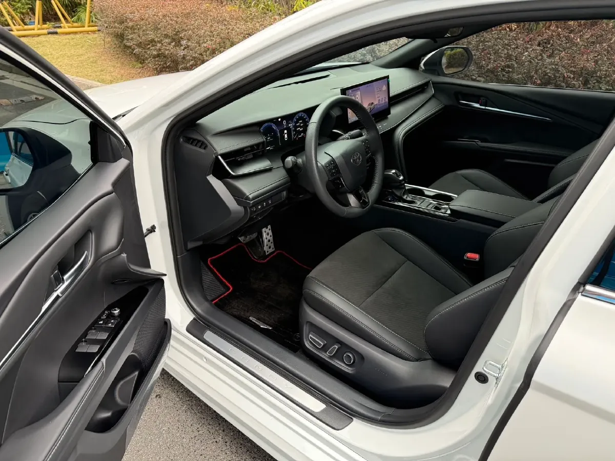 2026 Toyota Camry 2.0L 152HP L4 E-CVT Hybrid,autocango,china used car exporter,china ev exporter,chinese used car exporter,chinese used ev exporter