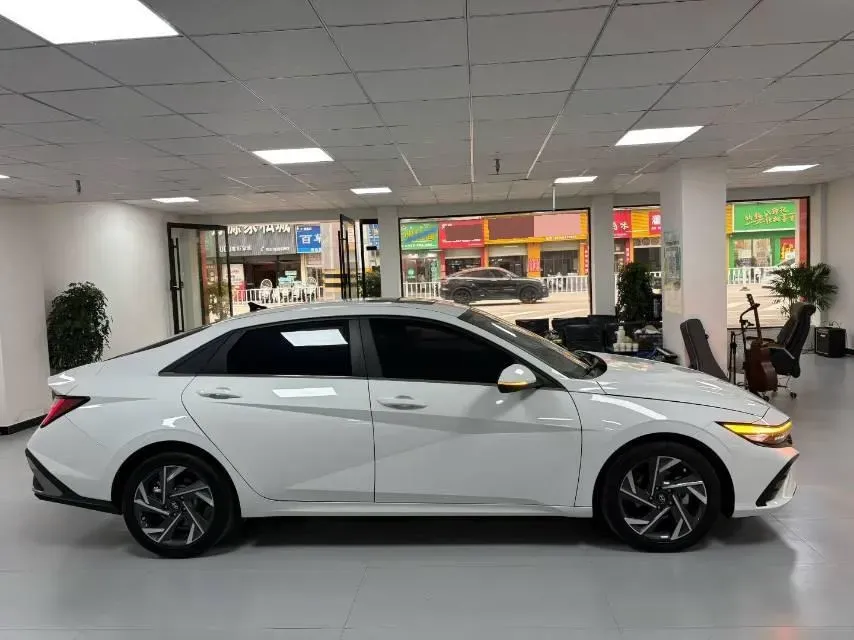 2023 Hyundai Elantra 1.5L 115HP L4 CVT,autocango,china used car exporter,china ev exporter,chinese used car exporter,chinese used ev exporter