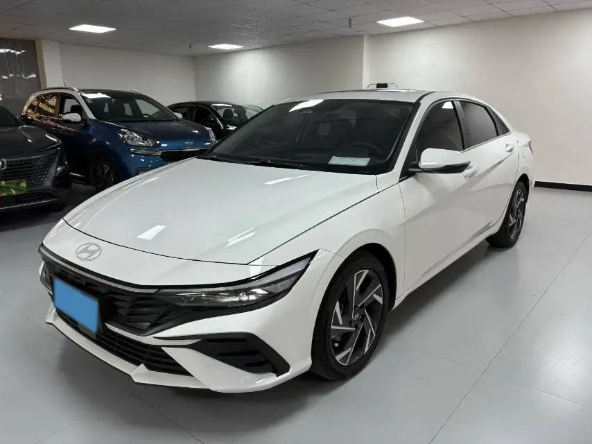 2023 Hyundai Elantra 1.5L 115HP L4 CVT,autocango,china used car exporter,china ev exporter,chinese used car exporter,chinese used ev exporter