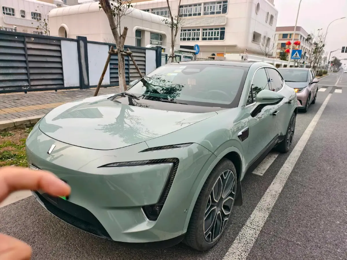 2023 Avatr 11 BEV 90KWH