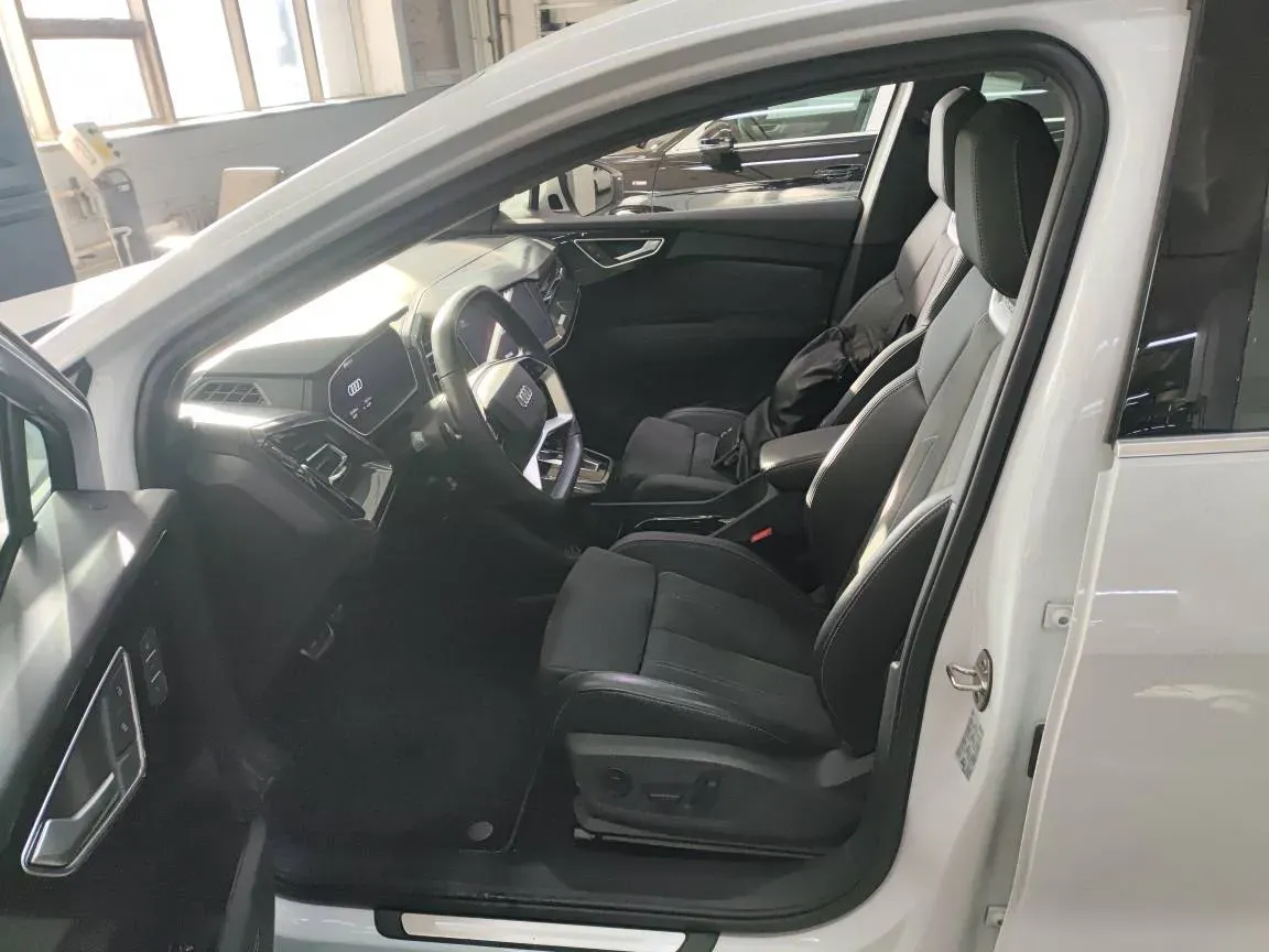 2023 Audi Q4 e-tron BEV 84.8KWH,autocango,china used car exporter,china ev exporter,chinese used car exporter,chinese used ev exporter