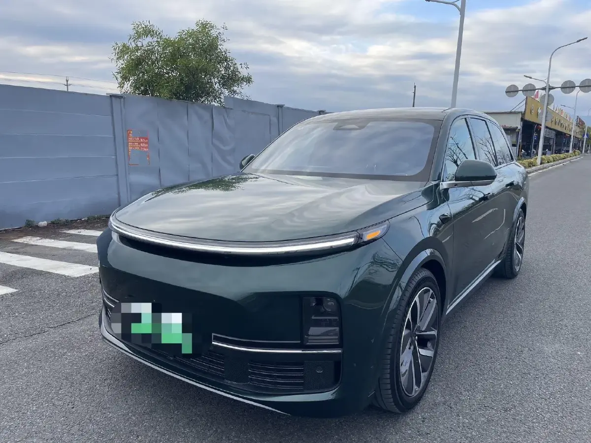 2023 Li L8 Range Extended 154HP REEV 40.9KWH