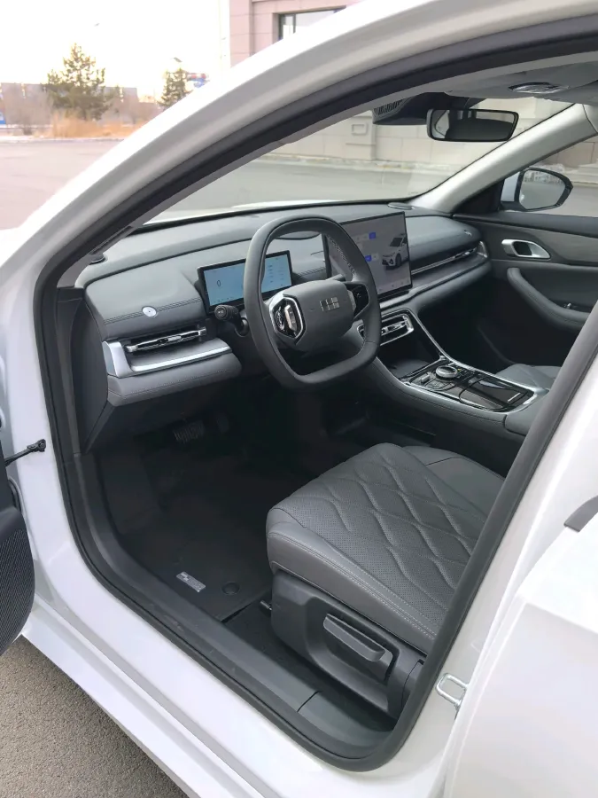 2025 Geely Galaxy A7 1.5L 112HP L4 1DHT PHEV,autocango,china used car exporter,china ev exporter,chinese used car exporter,chinese used ev exporter