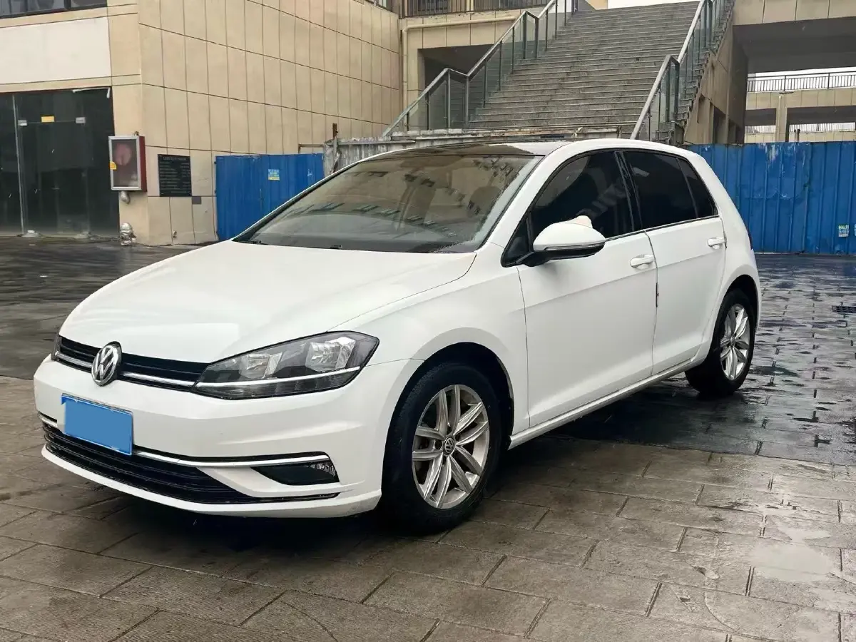 2018 Volkswagen Golf 1.6L 110HP L4 6AT