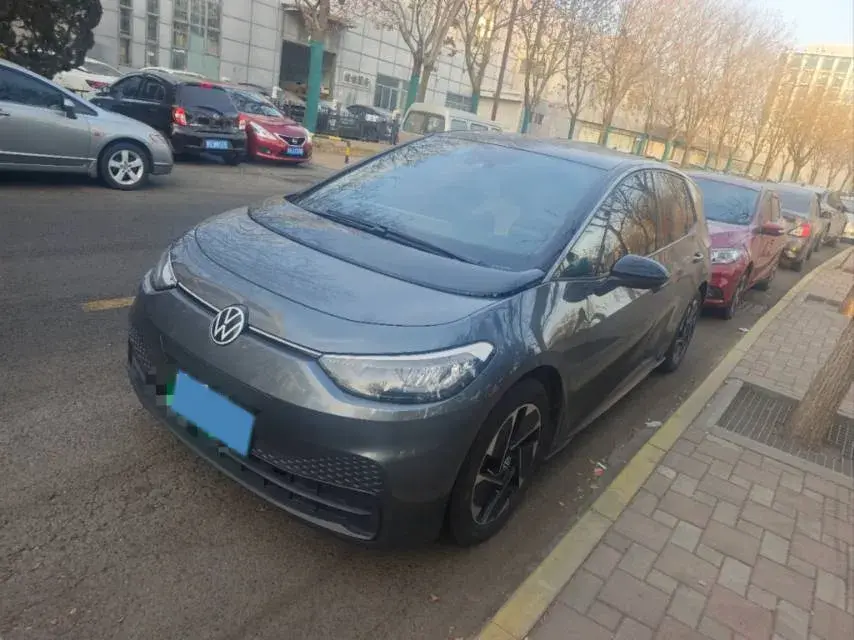 2025 Volkswagen ID.3 BEV 52.8KWH