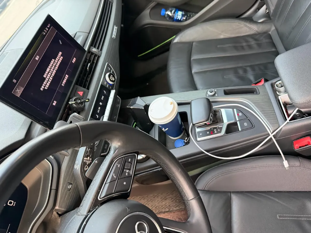 2021 Audi A4 2.0T 252HP L4 7DCT,autocango,china used car exporter,china ev exporter,chinese used car exporter,chinese used ev exporter