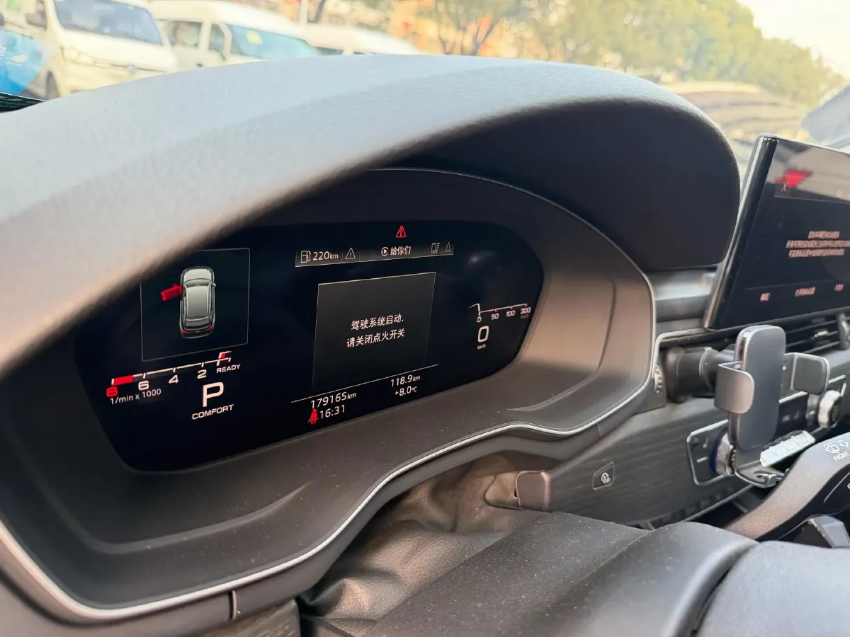 2021 Audi A4 2.0T 252HP L4 7DCT,autocango,china used car exporter,china ev exporter,chinese used car exporter,chinese used ev exporter