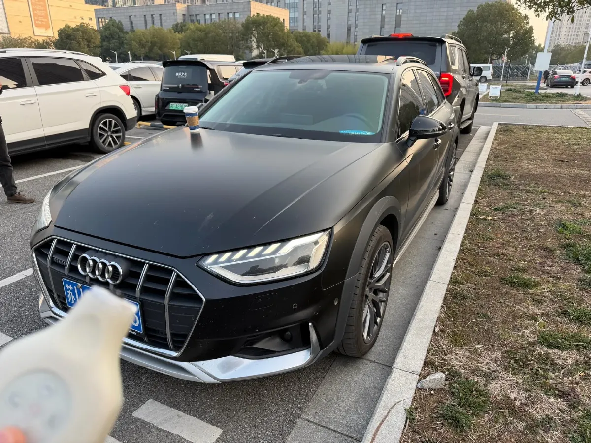 2021 Audi A4 2.0T 252HP L4 7DCT,autocango,china used car exporter,china ev exporter,chinese used car exporter,chinese used ev exporter