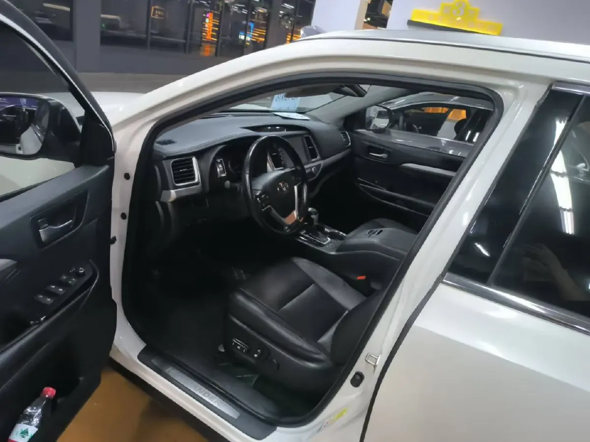 2019 Mazda CX-8 2.5L 192HP L4 6AT,autocango,china used car exporter,china ev exporter,chinese used car exporter,chinese used ev exporter