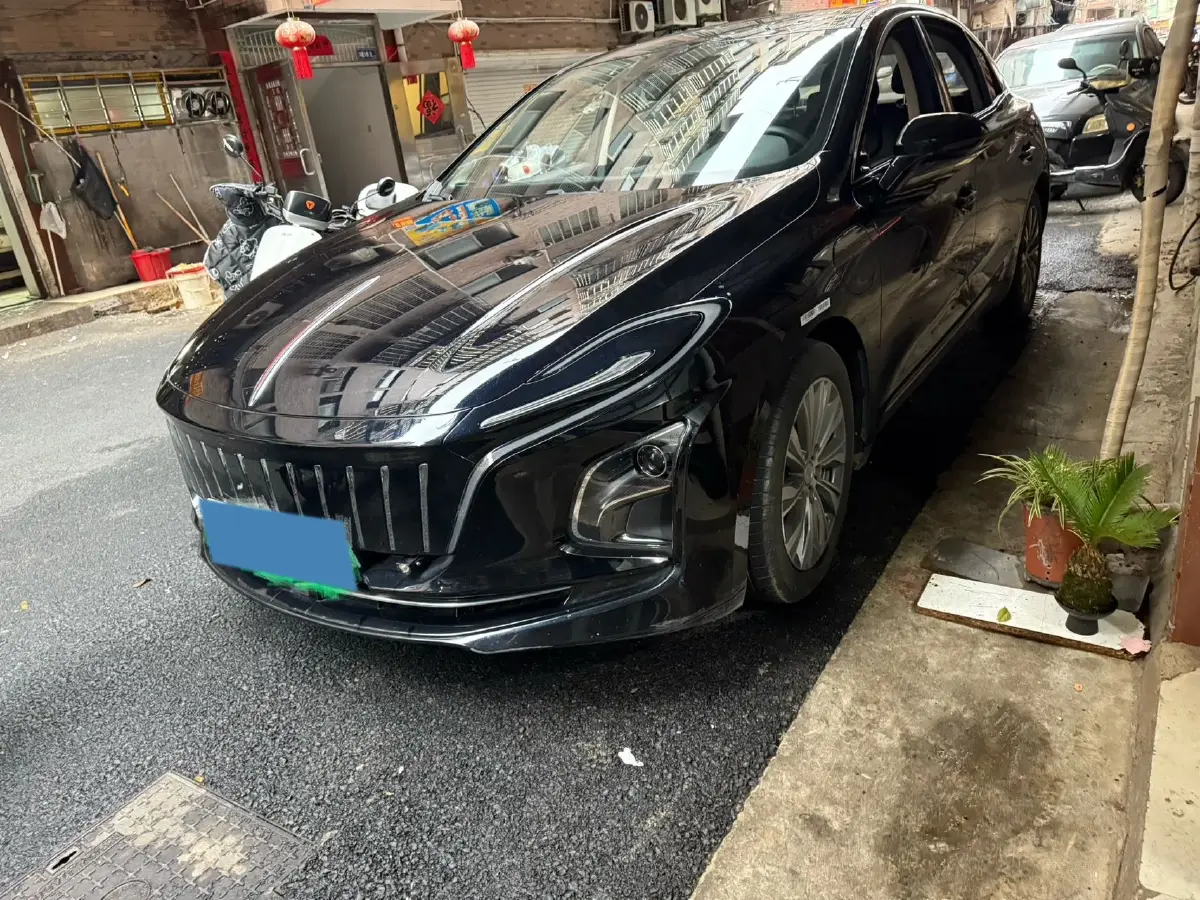 2024 HongQi E-QM5 BEV 60KWH