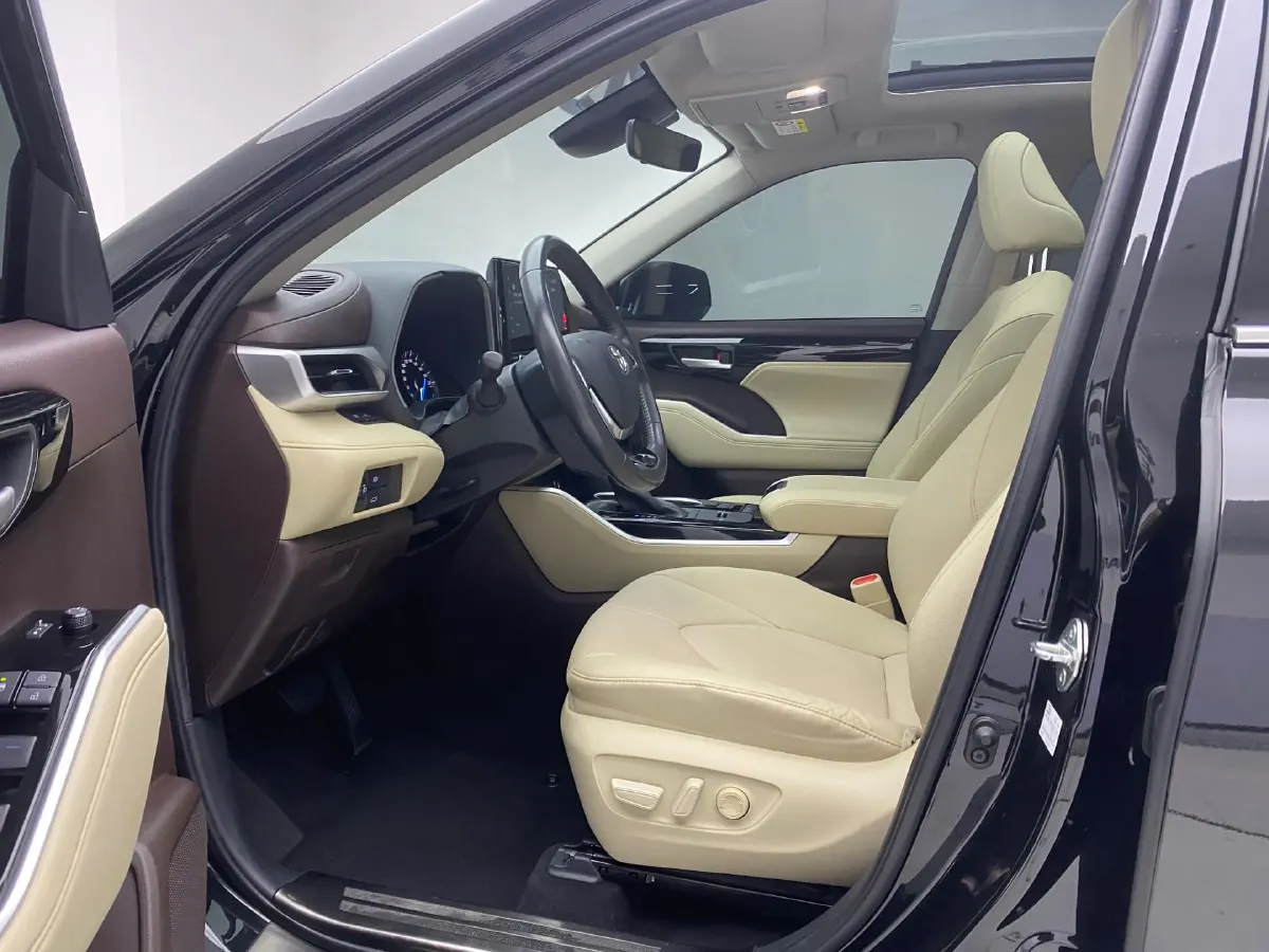 2022 Toyota Highlander 2.5L 192HP L4 E-CVT Hybrid,autocango,china used car exporter,china ev exporter,chinese used car exporter,chinese used ev exporter