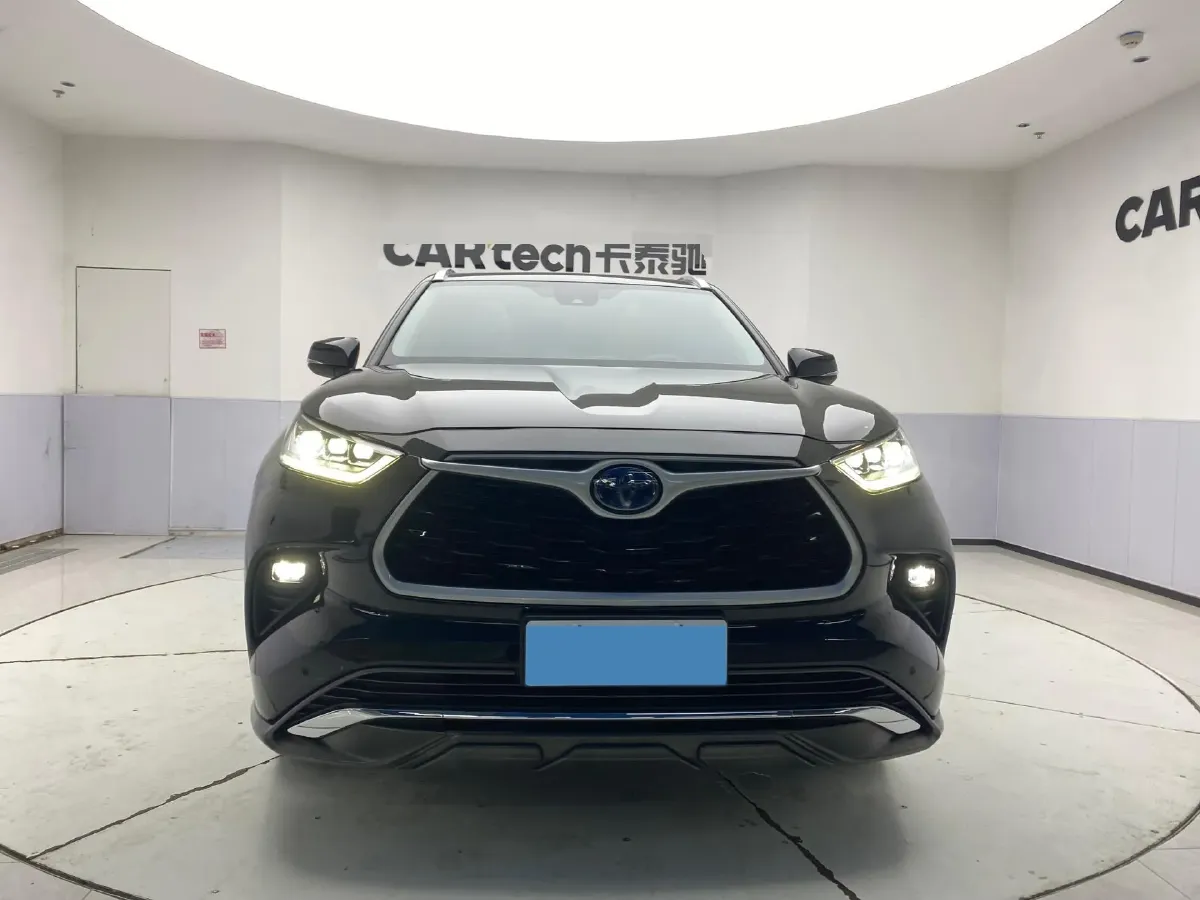 2022 Toyota Highlander 2.5L 192HP L4 E-CVT Hybrid,autocango,china used car exporter,china ev exporter,chinese used car exporter,chinese used ev exporter