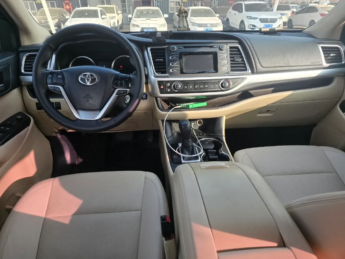 2018 Toyota Highlander 2.0T 220HP L4 6AT,autocango,china used car exporter,china ev exporter,chinese used car exporter,chinese used ev exporter