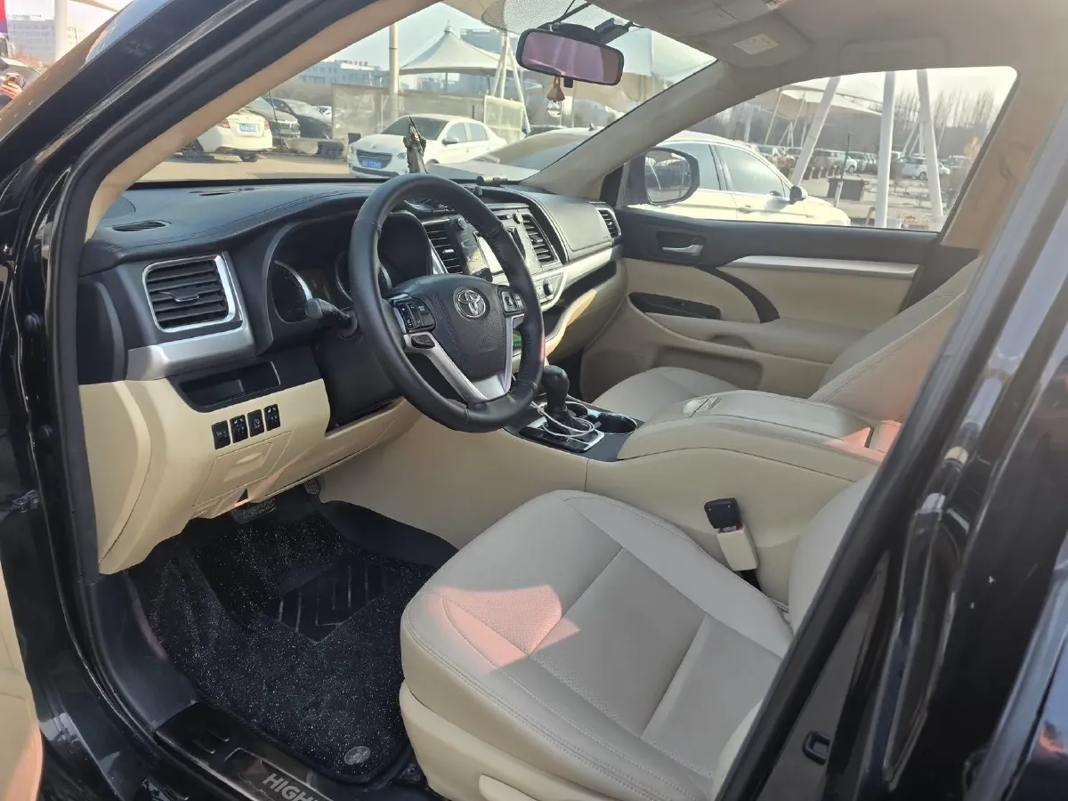 2018 Toyota Highlander 2.0T 220HP L4 6AT,autocango,china used car exporter,china ev exporter,chinese used car exporter,chinese used ev exporter