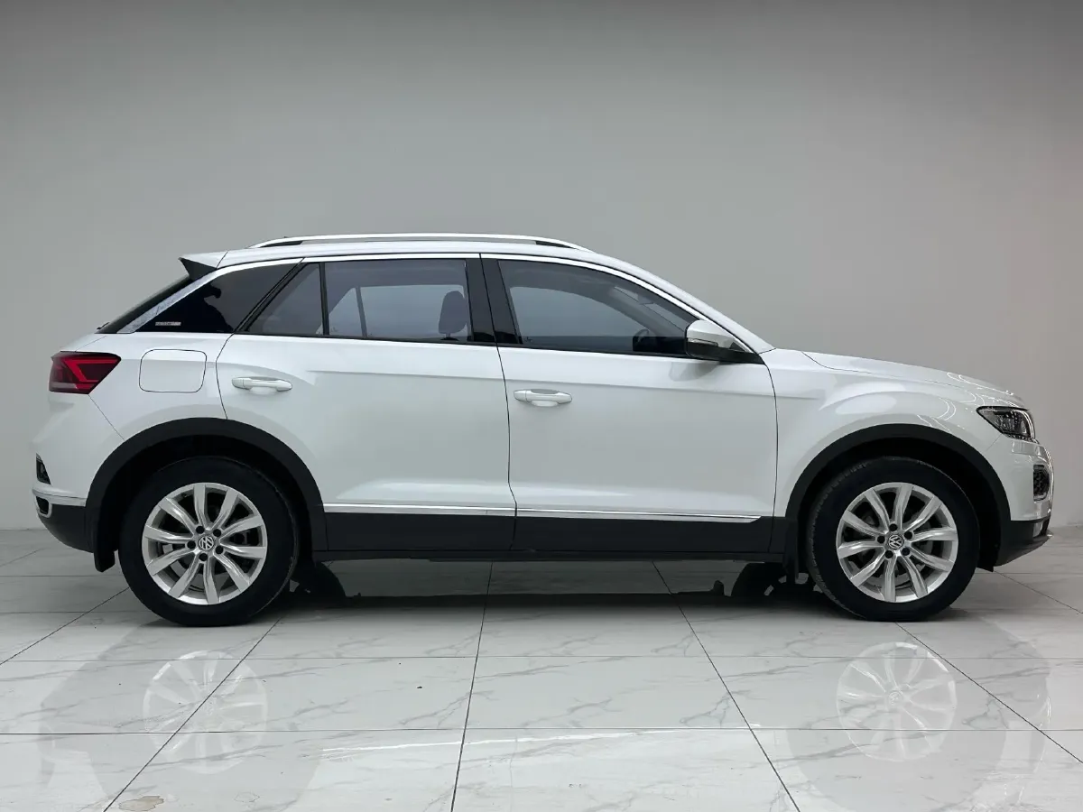 2020 Volkswagen T-Roc 1.4T 150HP L4 7DCT,autocango,china used car exporter,china ev exporter,chinese used car exporter,chinese used ev exporter