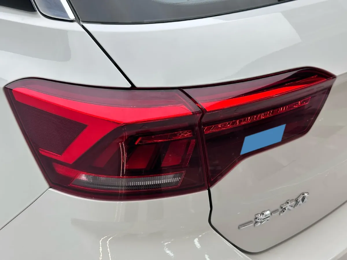 2020 Volkswagen T-Roc 1.4T 150HP L4 7DCT,autocango,china used car exporter,china ev exporter,chinese used car exporter,chinese used ev exporter