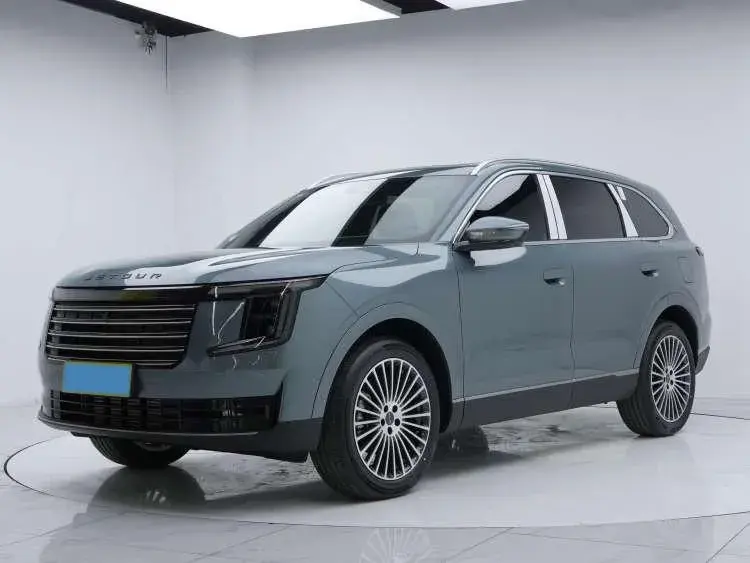 2025 Jetour X70 Plus 1.5T 156HP L4 CVT