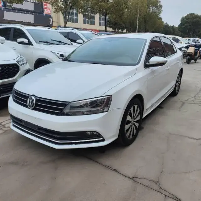 2018 Volkswagen Sagitar 1.2T 110HP L4 7DCT