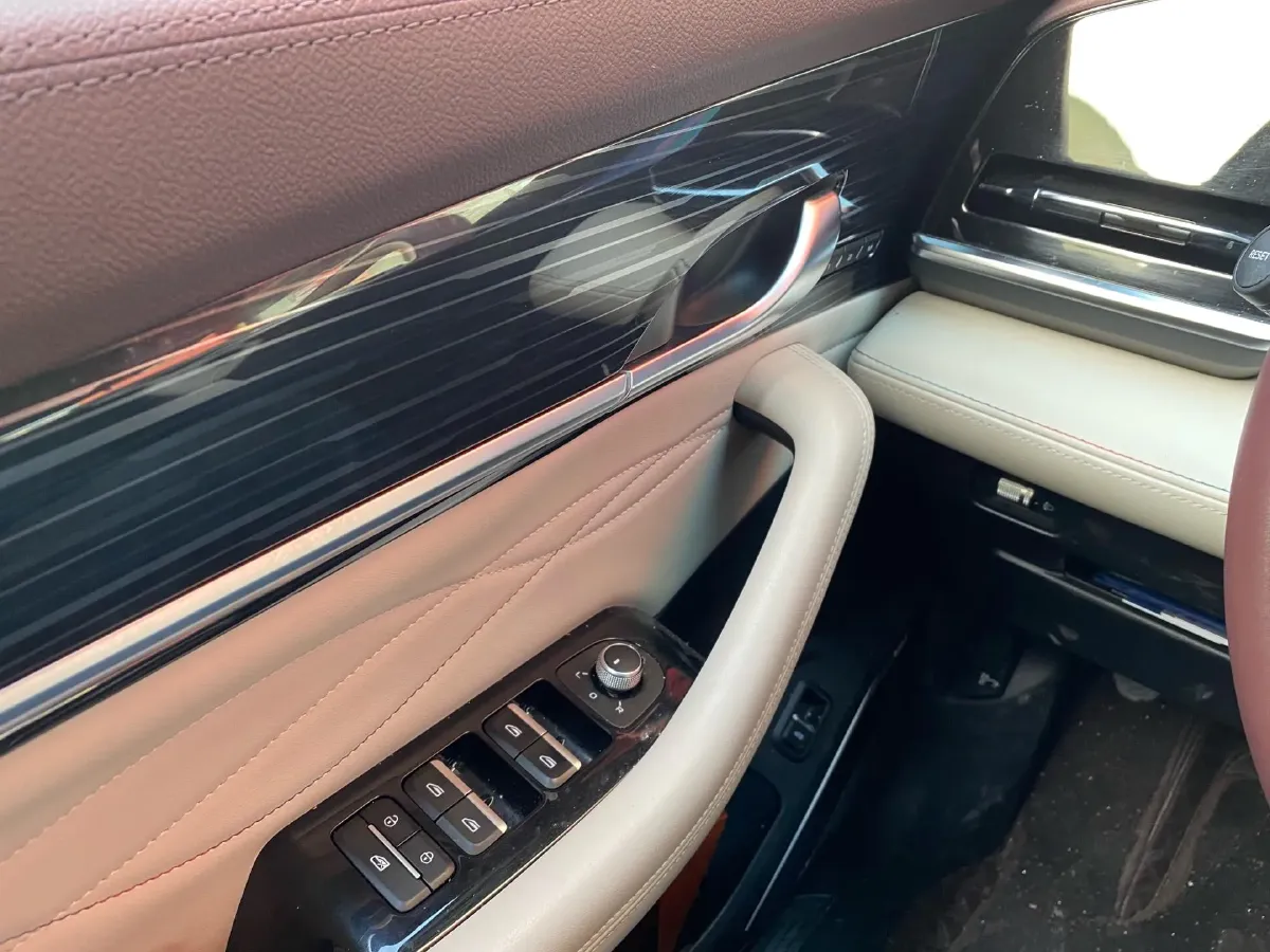 2021 Geely Monjaro 2.0T 238HP L4 8AT,autocango,china used car exporter,china ev exporter,chinese used car exporter,chinese used ev exporter