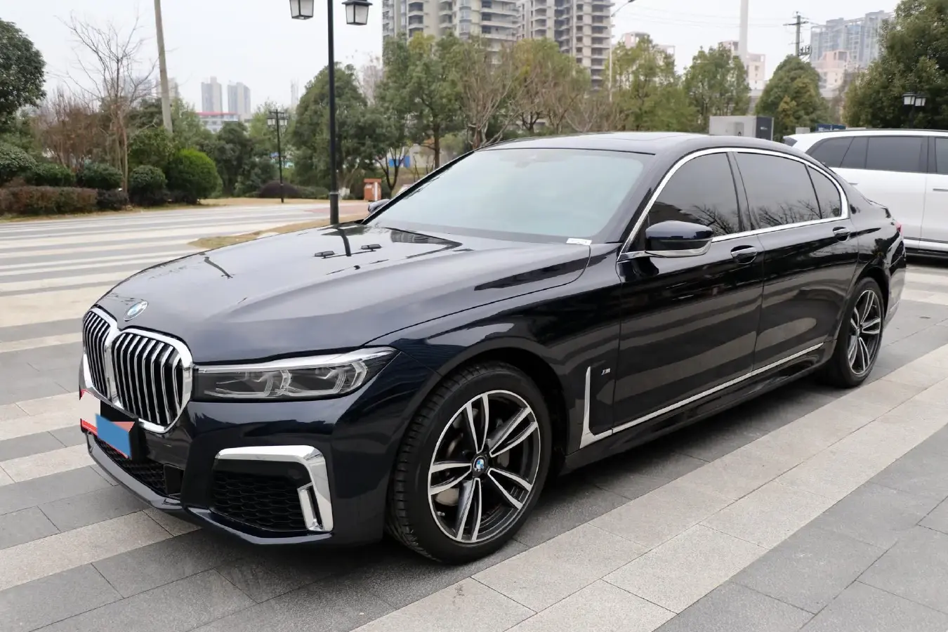 2021 BMW 7 Series 2.0T 265HP L4 8AT