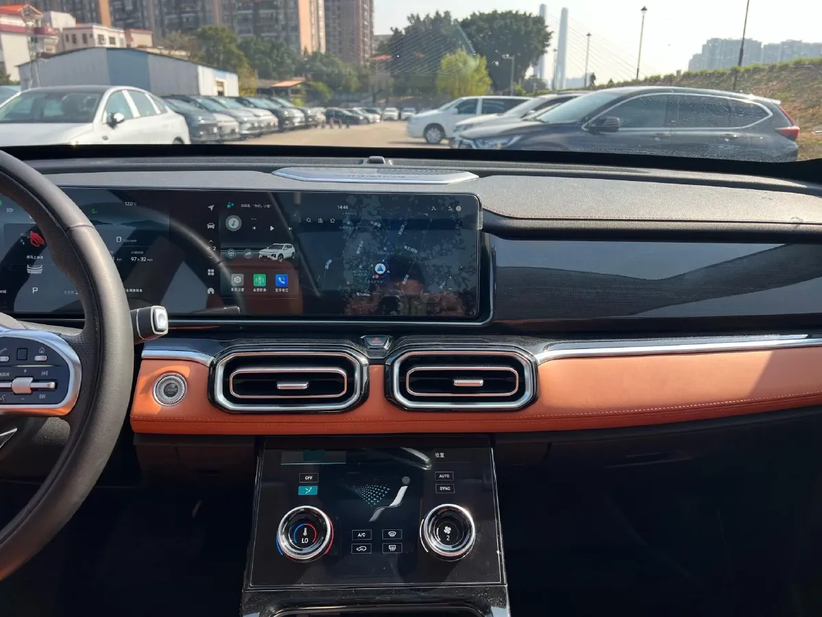 2024 Venucia VX6 BEV 62KWH,autocango,china used car exporter,china ev exporter,chinese used car exporter,chinese used ev exporter