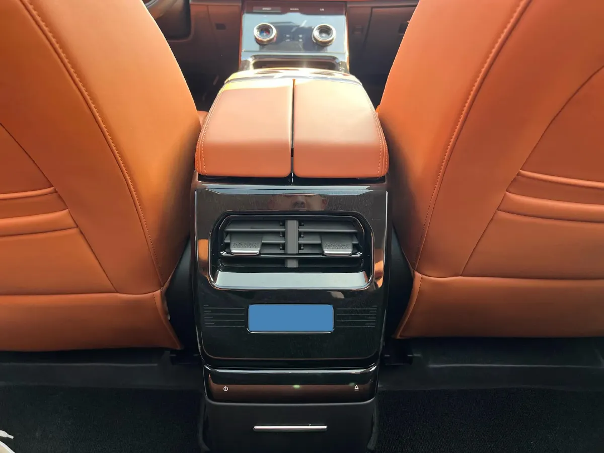 2024 Venucia VX6 BEV 62KWH,autocango,china used car exporter,china ev exporter,chinese used car exporter,chinese used ev exporter