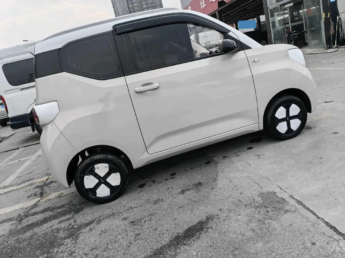 2024 WuLing HongGuang MINI EV BEV 17.3KWH,autocango,china used car exporter,china ev exporter,chinese used car exporter,chinese used ev exporter