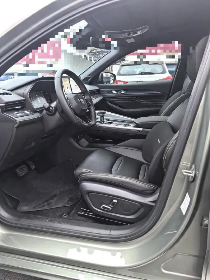 2023 Geely Preface 1.5T 181HP L4 7DCT,autocango,china used car exporter,china ev exporter,chinese used car exporter,chinese used ev exporter