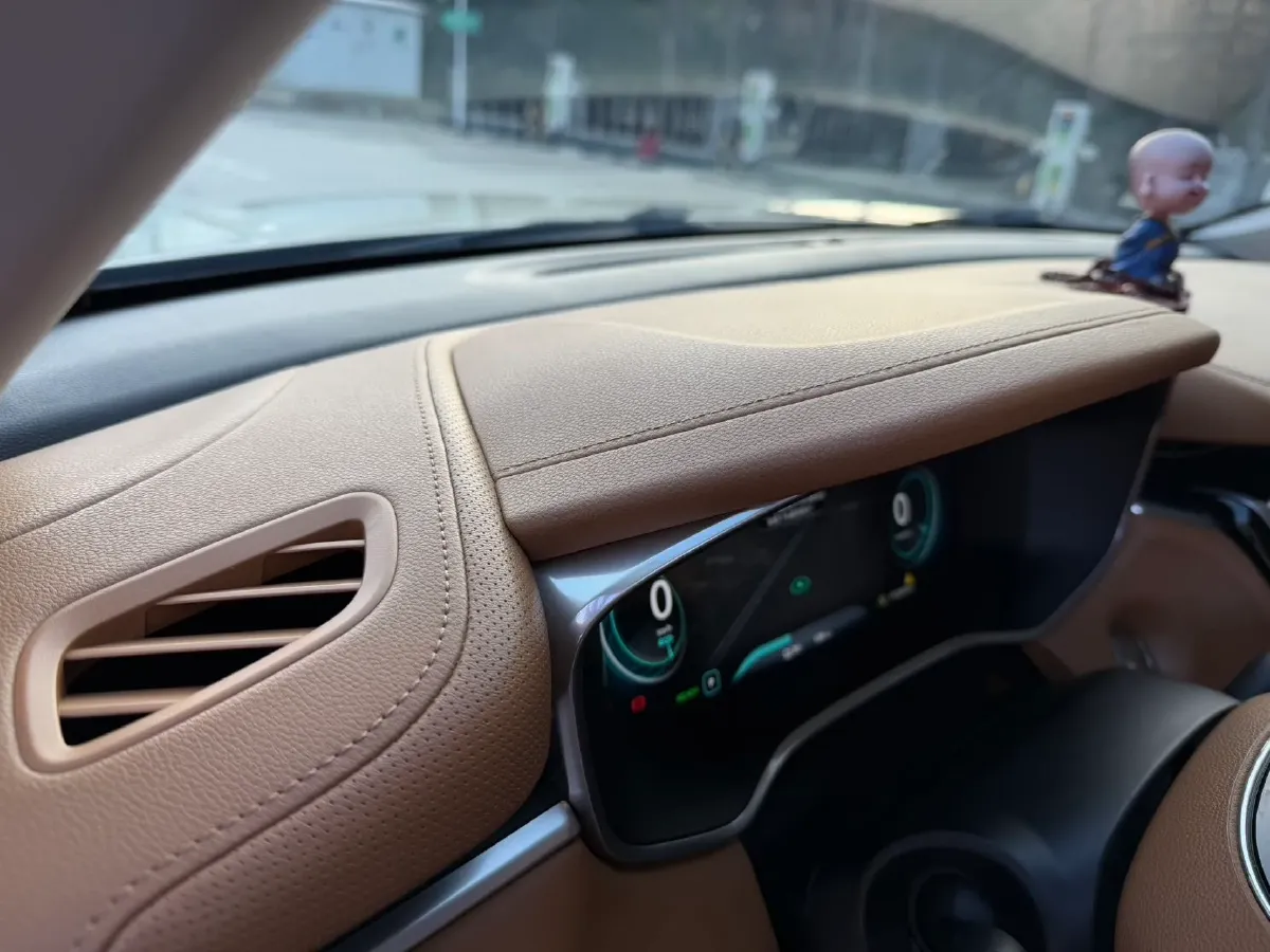 2018 Roewe MARVEL X BEV 52.5KWH,autocango,china used car exporter,china ev exporter,chinese used car exporter,chinese used ev exporter