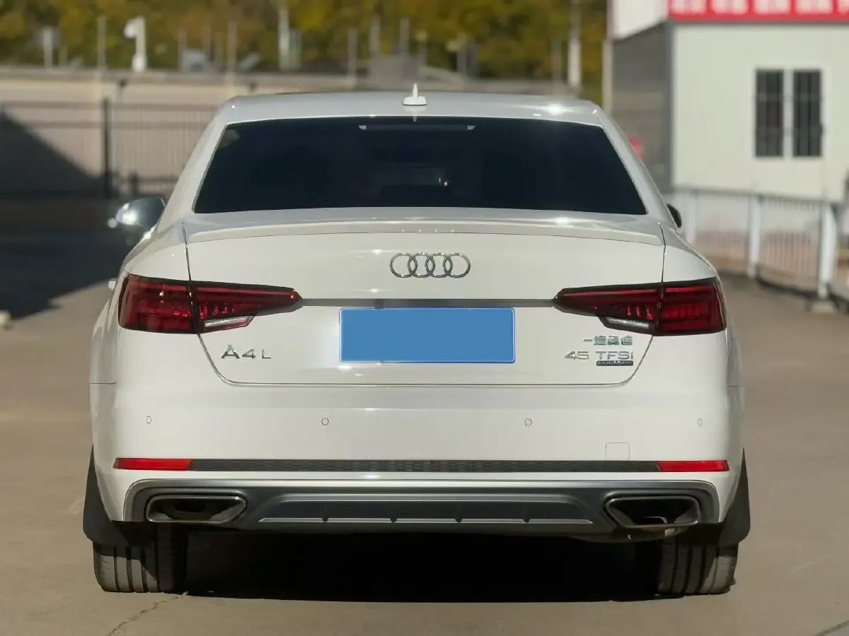 2019 Audi A4L 2.0T 190HP L4 7DCT,autocango,china used car exporter,china ev exporter,chinese used car exporter,chinese used ev exporter