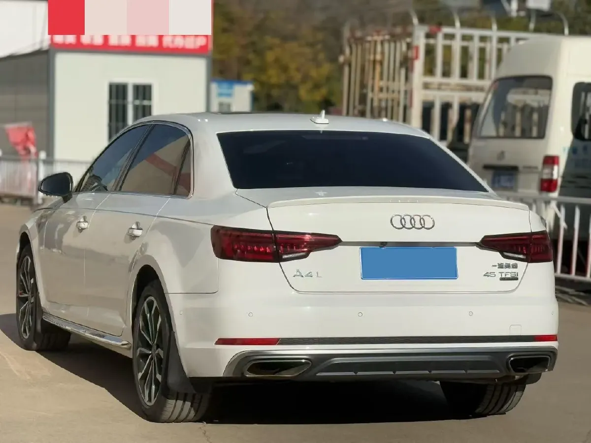 2019 Audi A4L 2.0T 190HP L4 7DCT,autocango,china used car exporter,china ev exporter,chinese used car exporter,chinese used ev exporter