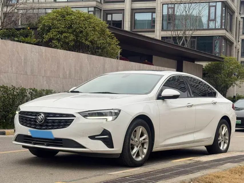 2022 Buick Regal 1.5T 169HP L4 9AT