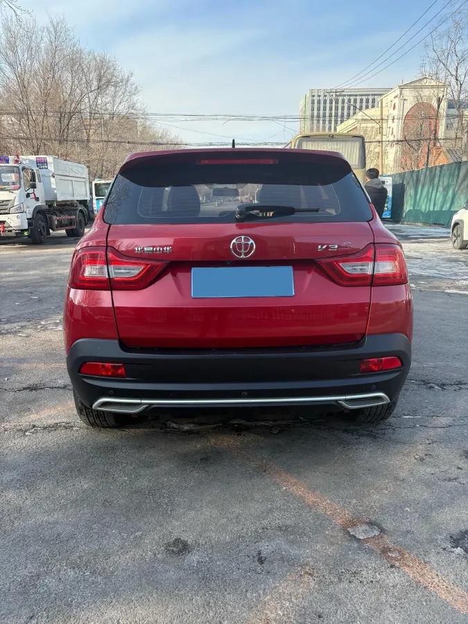 2017 Brilliance Auto V3 1.5T 150HP L4 5AT,autocango,china used car exporter,china ev exporter,chinese used car exporter,chinese used ev exporter