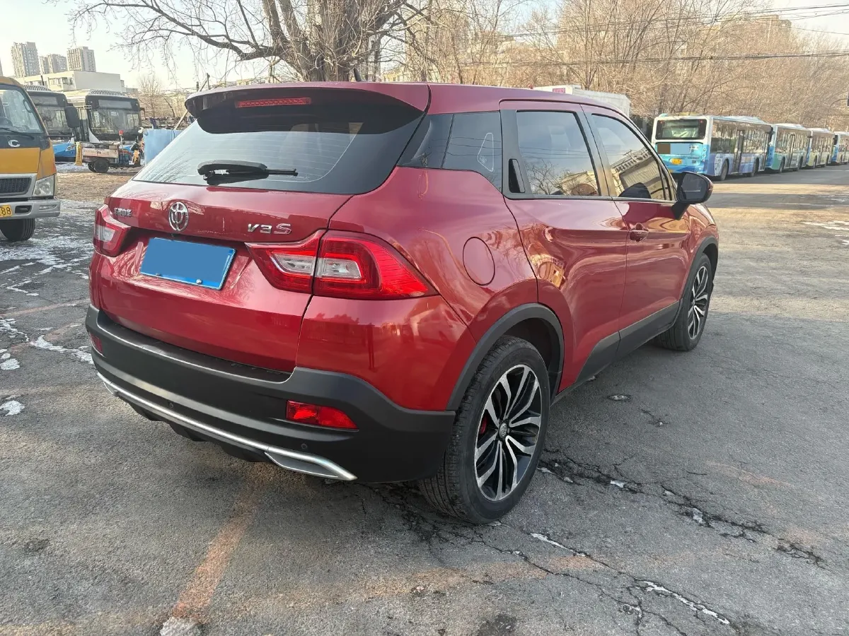 2017 Brilliance Auto V3 1.5T 150HP L4 5AT,autocango,china used car exporter,china ev exporter,chinese used car exporter,chinese used ev exporter