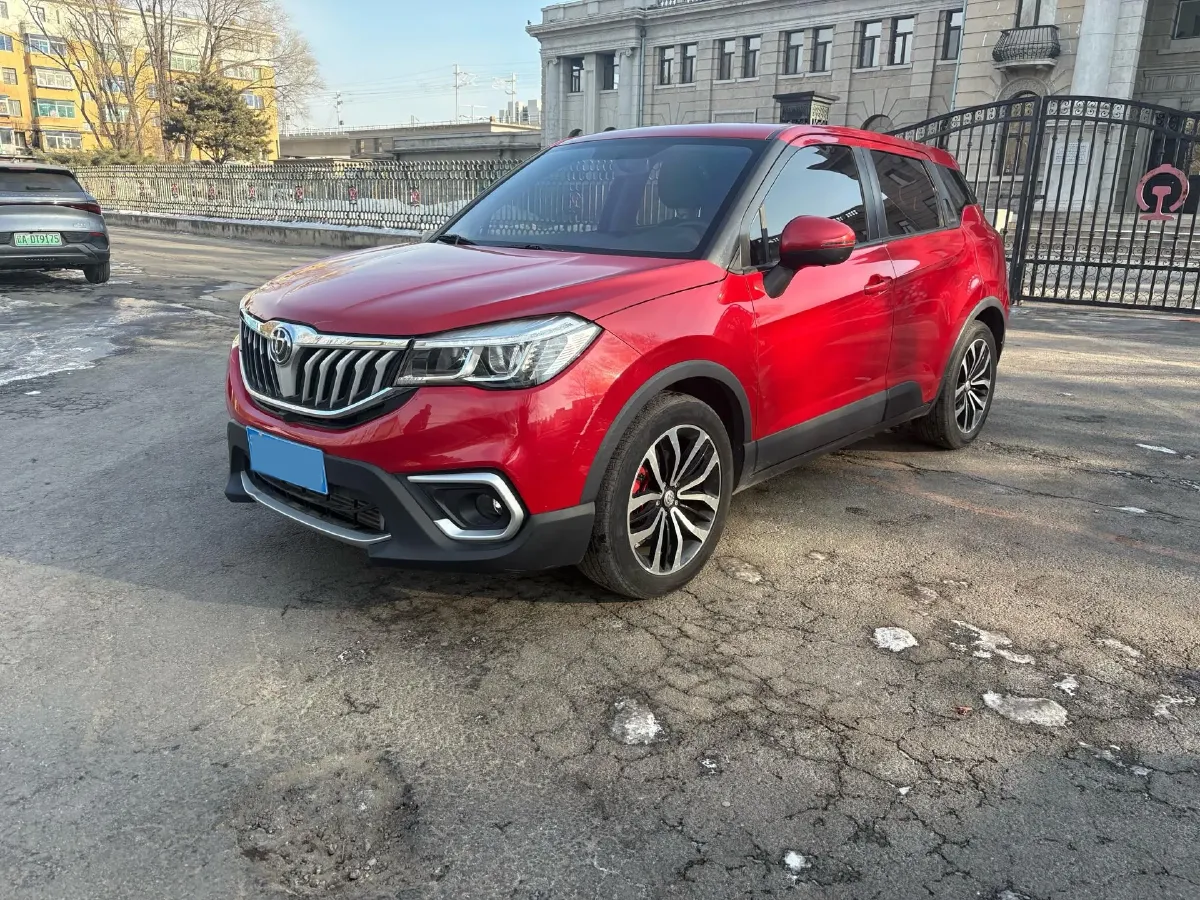 2017 Brilliance Auto V3 1.5T 150HP L4 5AT,autocango,china used car exporter,china ev exporter,chinese used car exporter,chinese used ev exporter