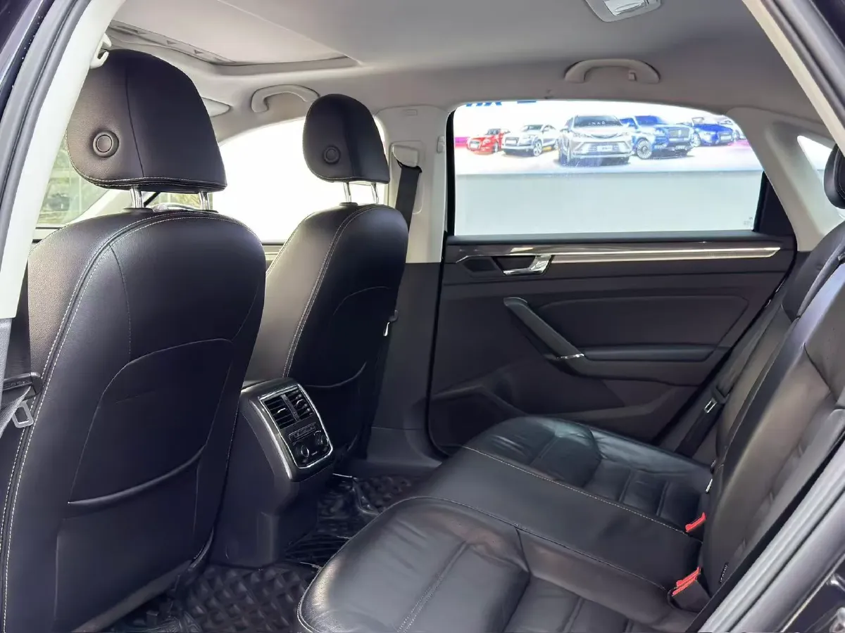 2017 Volkswagen Passat 1.8T 180HP L4 7DCT,autocango,china used car exporter,china ev exporter,chinese used car exporter,chinese used ev exporter