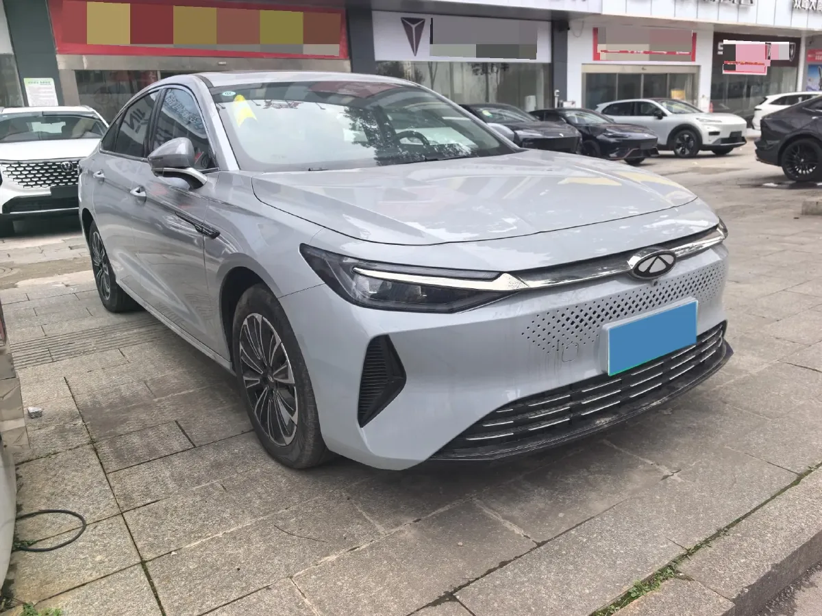 2024 Fulwin FulwinA8 1.5T 156HP L4 1DHT PHEV 18.3KWH,autocango,china used car exporter,china ev exporter,chinese used car exporter,chinese used ev exporter
