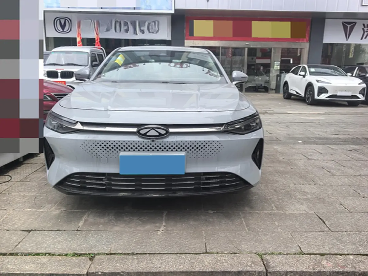 2024 Fulwin FulwinA8 1.5T 156HP L4 1DHT PHEV 18.3KWH,autocango,china used car exporter,china ev exporter,chinese used car exporter,chinese used ev exporter
