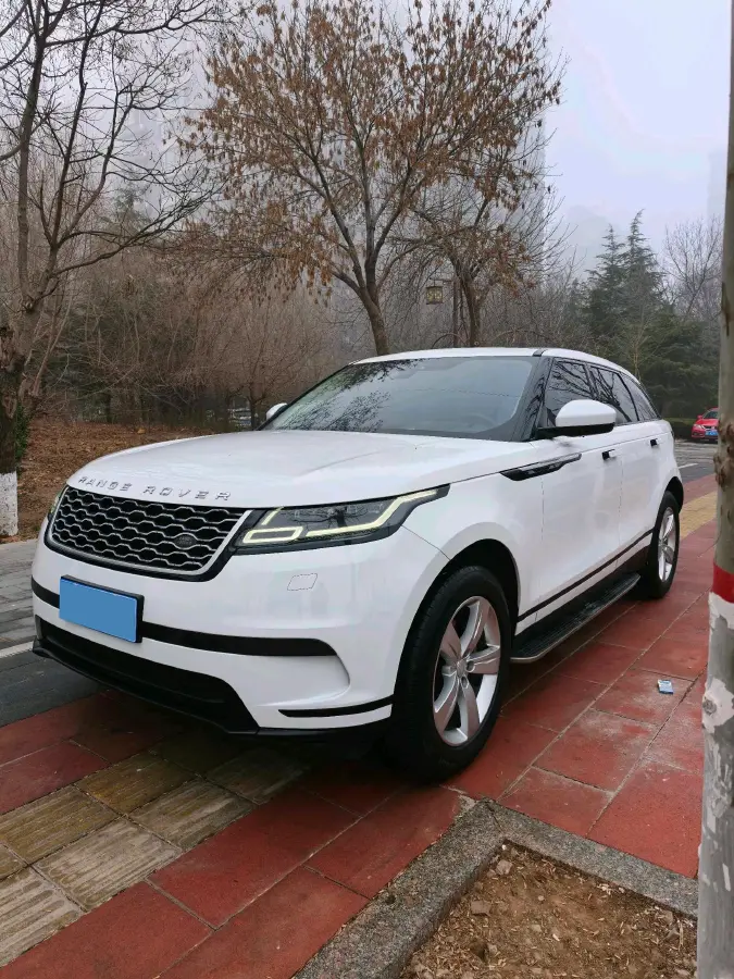 2018 Land Rover Range Rover Velar 2.0T 250HP L4 8AT