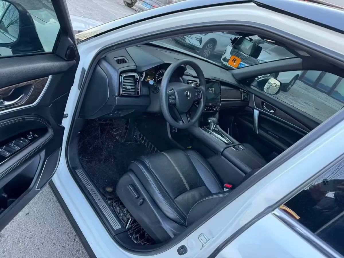 2020 Honda UR-V 1.5T 193HP L4 CVT,autocango,china used car exporter,china ev exporter,chinese used car exporter,chinese used ev exporter