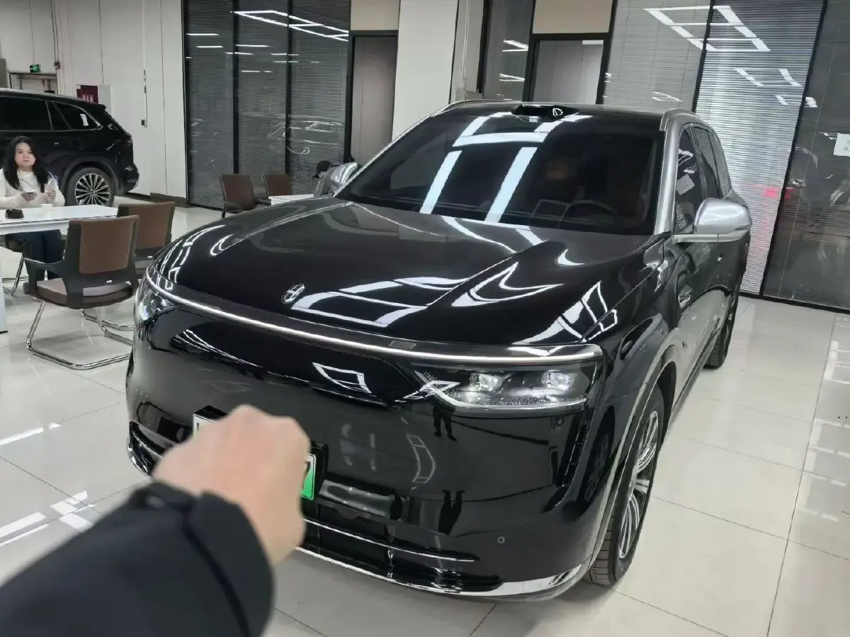 2025 AITO AITO M8 REEV 160HP REEV 53.4KWH