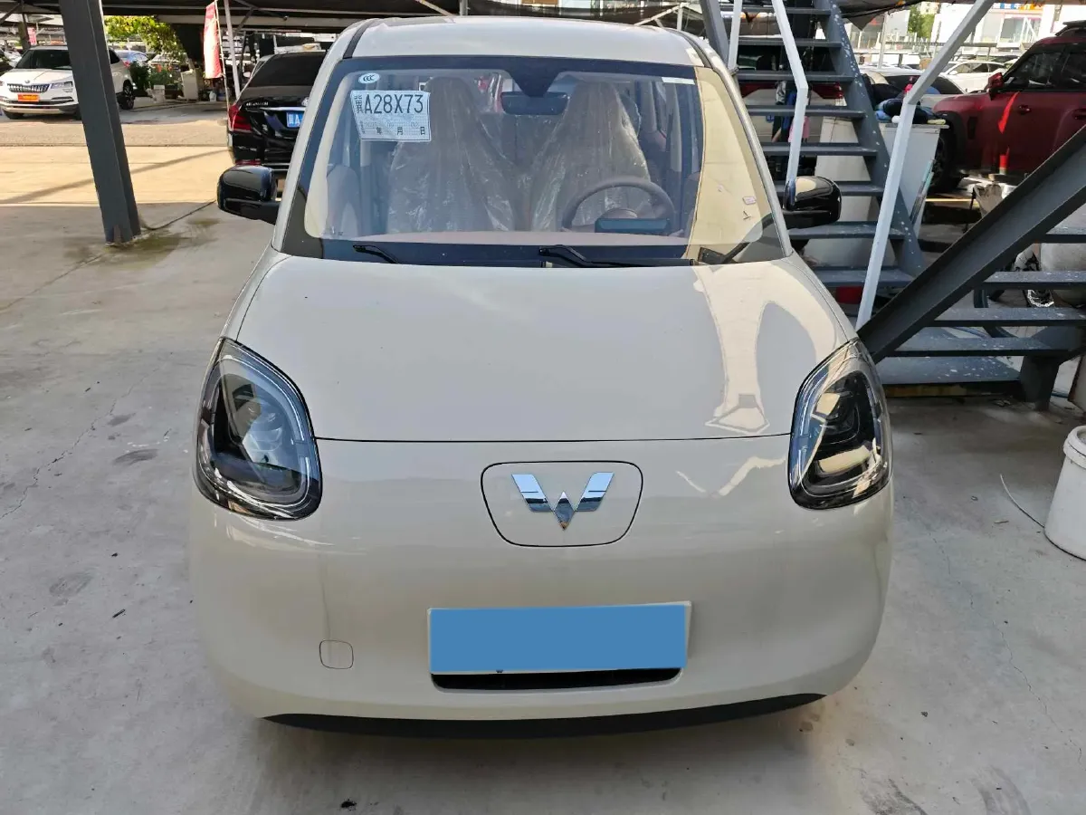 2025 WuLing HongGuang MINI EV BEV 16.2KWH,autocango,china used car exporter,china ev exporter,chinese used car exporter,chinese used ev exporter