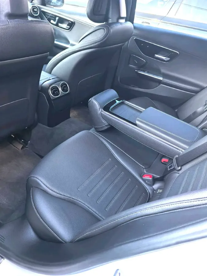 2022 Mercedes-Benz C Class 1.5T 170HP L4 9AT,autocango,china used car exporter,china ev exporter,chinese used car exporter,chinese used ev exporter