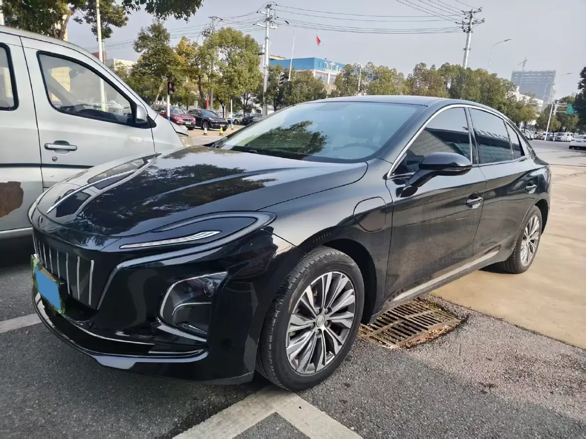 2022 HongQi E-QM5 BEV 54KWH