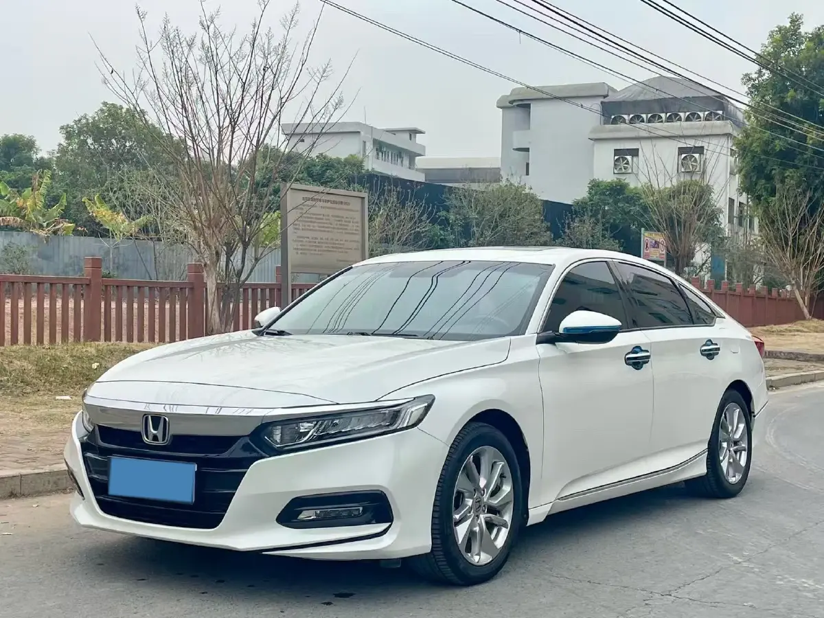 2018 Honda Accord 1.5T 194HP L4 CVT