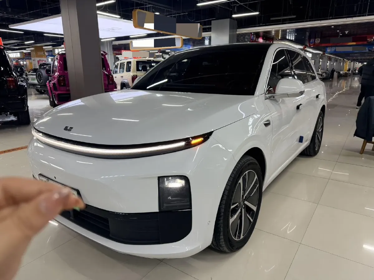 2024 Li L6 Range Extended 154HP L4 REEV 36.8KWH,autocango,china used car exporter,china ev exporter,chinese used car exporter,chinese used ev exporter